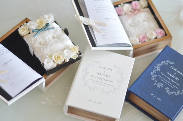 結婚式のブックタイプのリングピロー＆結婚証明書  - 人気のホワイト