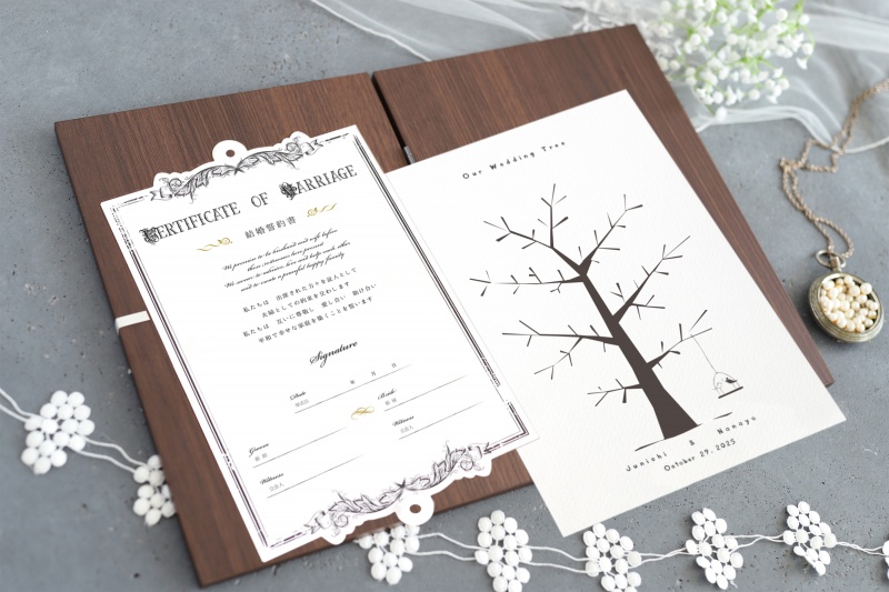 木製ブック型の結婚証明書とウェディングツリー - フィーノ
