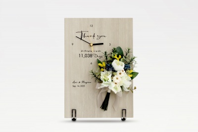 退職祝い・送別会のプレゼント 木製パネルの花時計 ミニブーケと木製パネルの花時計／クリア・ペール