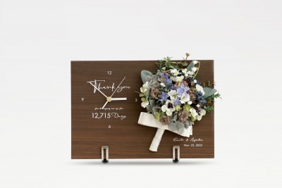 退職祝い・送別会のプレゼント 木製パネルの花時計 木製パネルとブーケの花時計／ブラウン・ココア