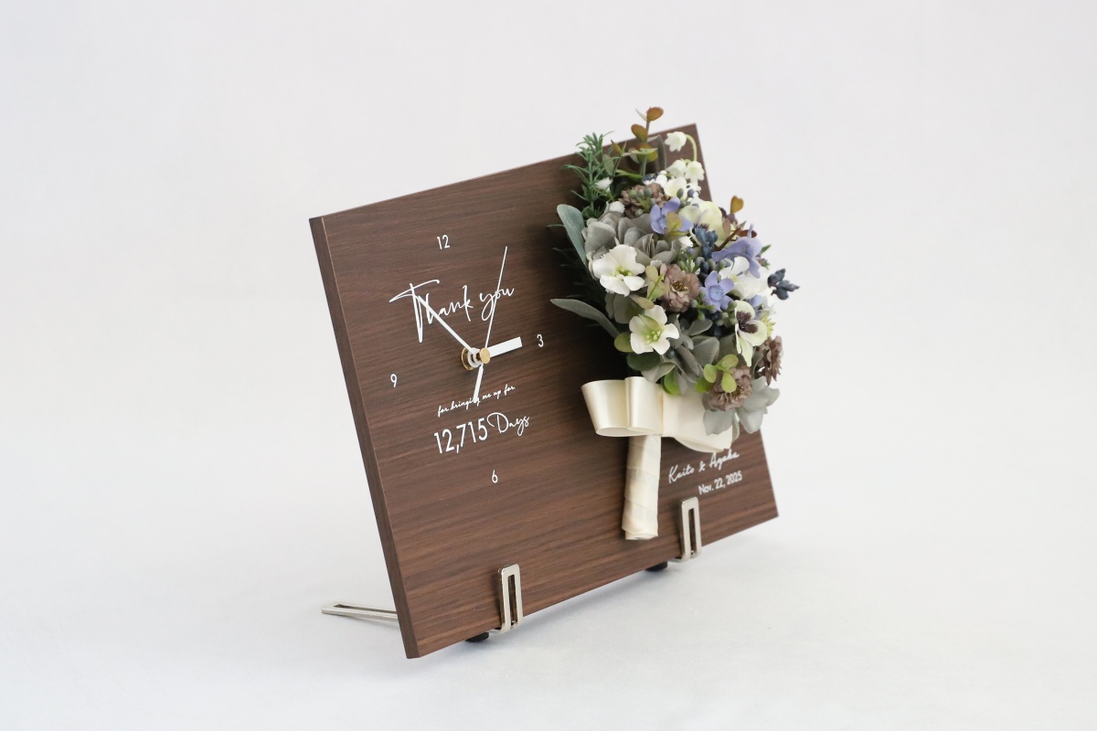 結婚祝いや還暦古希喜寿祝いに人気の花時計の斜め方向イメージ