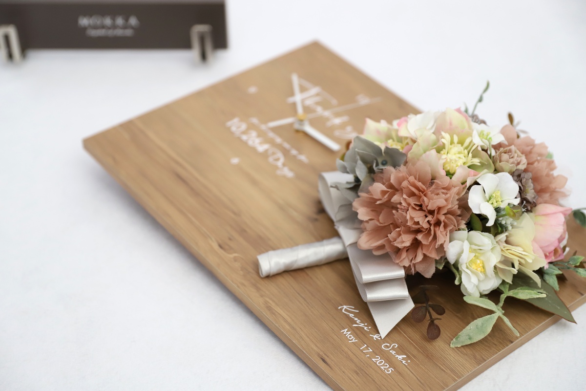 結婚式や記念日におすすめの花時計のフラワーイメージ