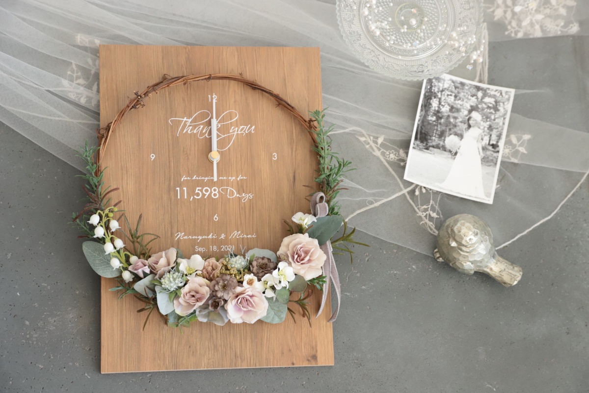 退社祝いや送別記念品の花時計のカラーイメージ