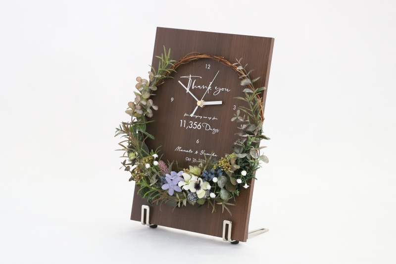 結婚式や結婚祝いに人気の花時計の斜め方向イメージ